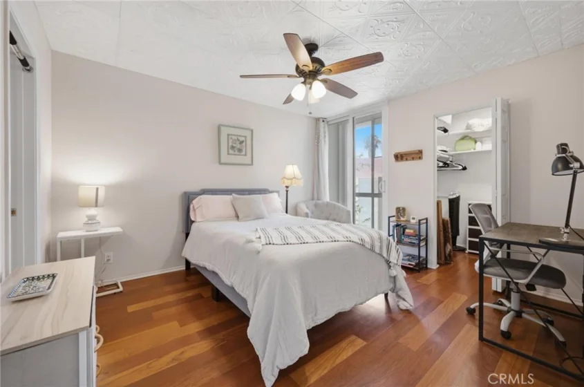 525 S Ardmore Avenue #320 photo 15