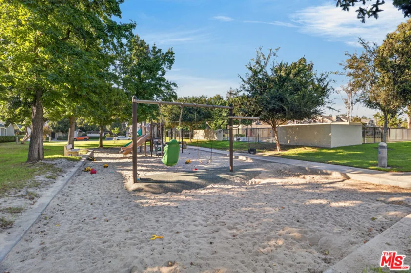 163 Greenfield photo 31
