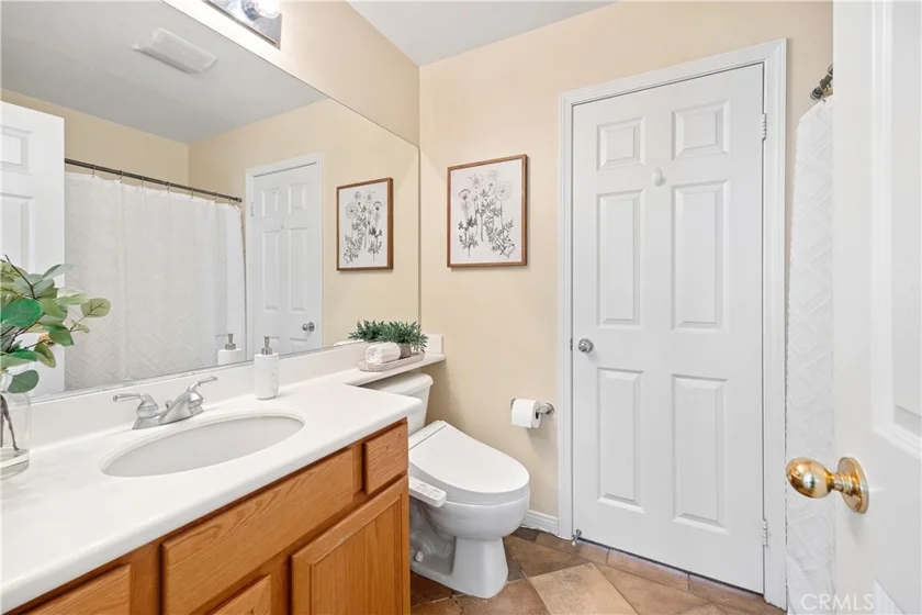 39879 Camden Court photo 25