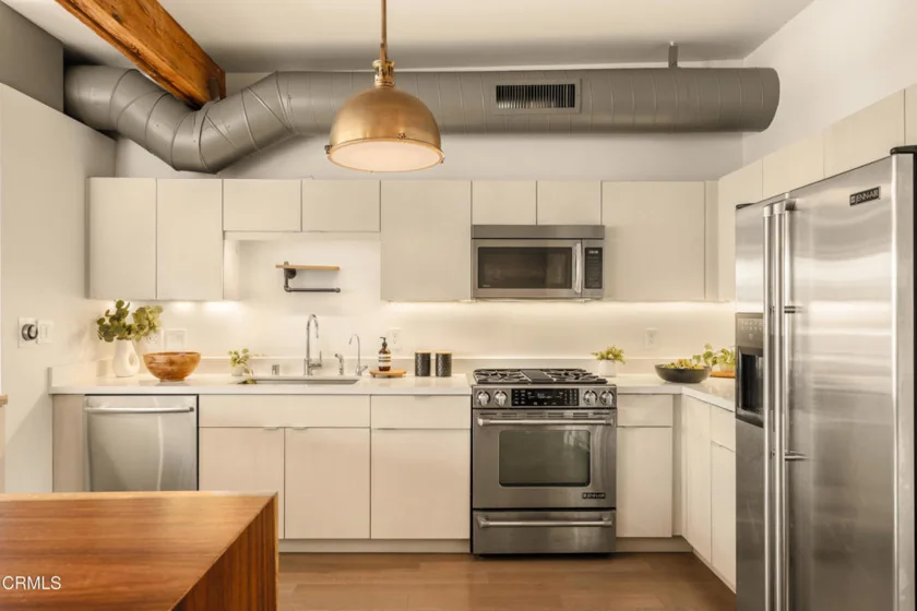 527 Molino Street #401 photo 15