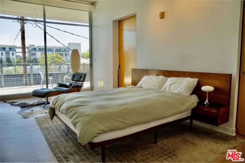 4080 Glencoe Avenue #318 photo 7
