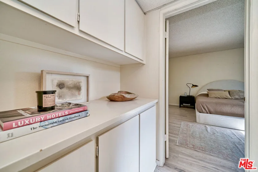 5437 Corteen Place #212 photo 15