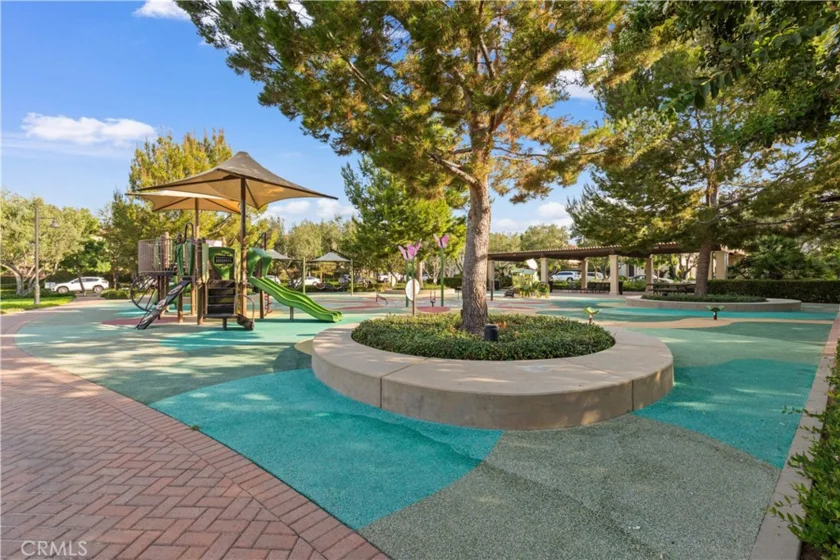 143 Coastal Gdn photo 37