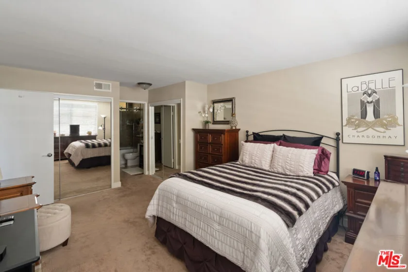 1430 Colby Avenue #102 photo 3