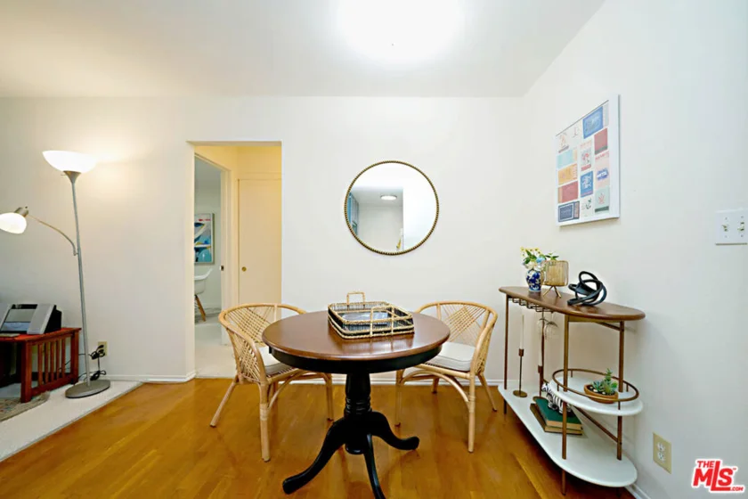 320 S Ardmore Avenue #323 photo 39