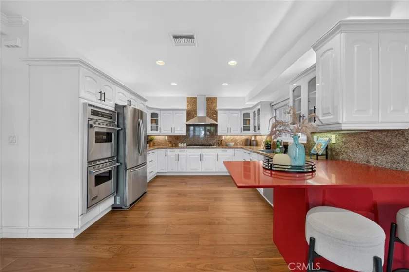 1820 Holmby Avenue #1 photo 9