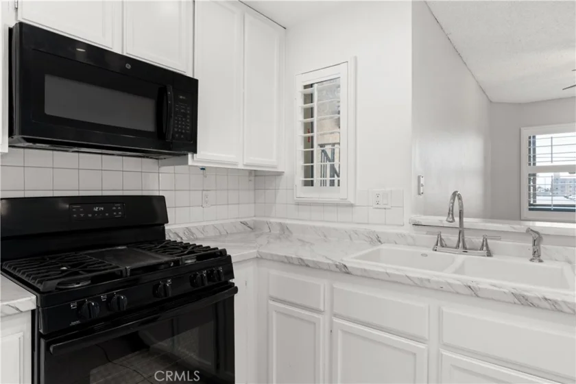 13100 Bromont Avenue #15 photo 11