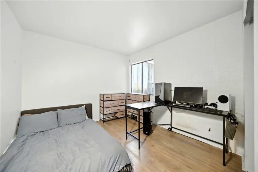 14937 Sherman Way #7 photo 25