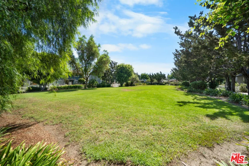 14647 Red Hill Avenue photo 26