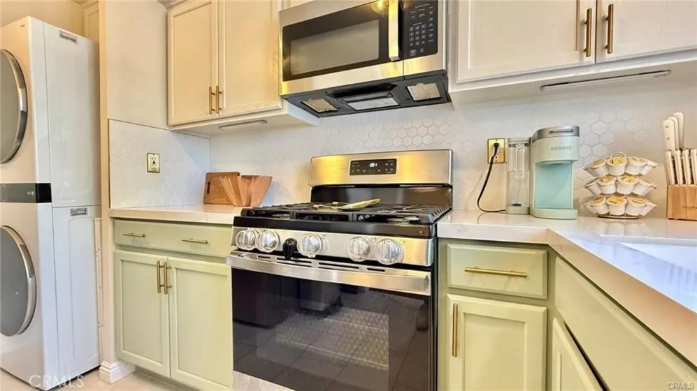 18350 Hatteras #176 photo 9