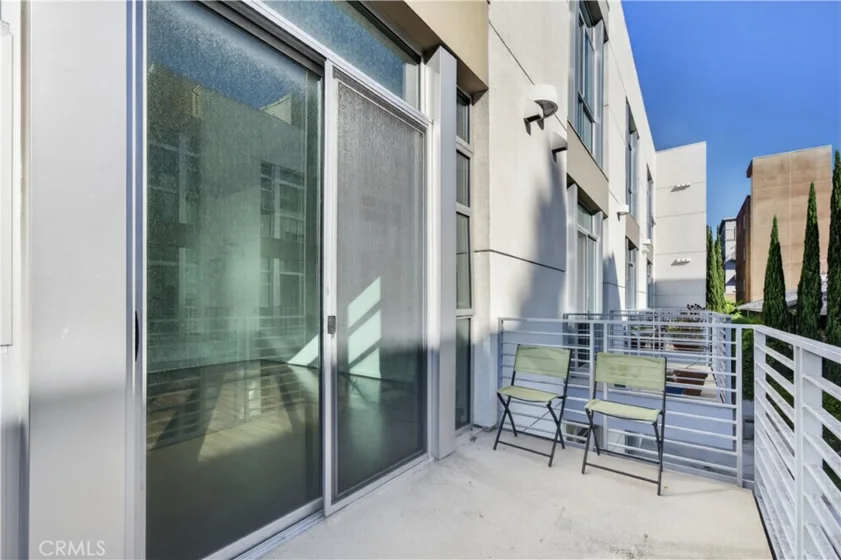 238 S Arroyo Parkway #303 photo 22