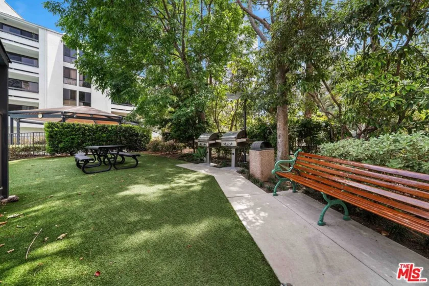 2102 Century Park Lane #107 photo 19