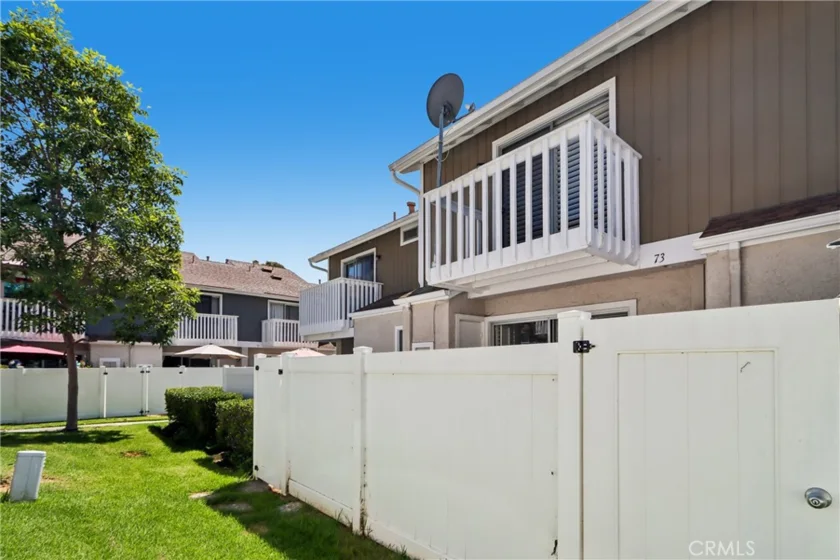 73 Bentwood Lane photo 36