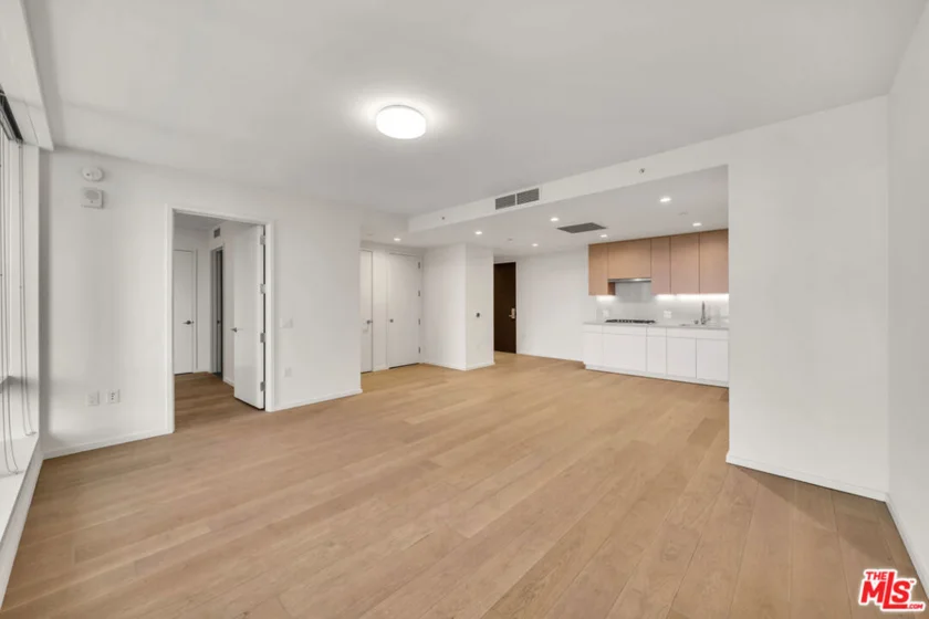 877 Francisco Street #1616 photo 5