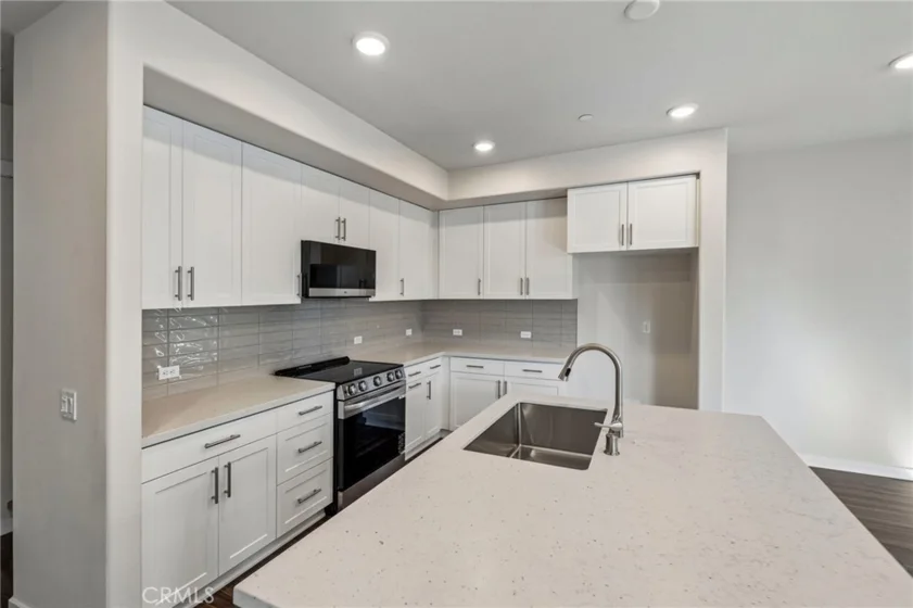 3157 Teralina Circle photo 7