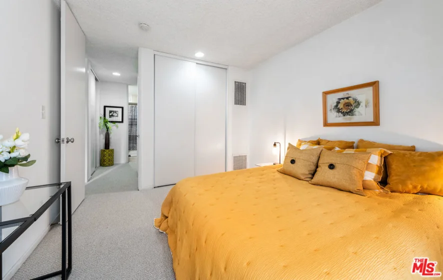 6405 Green Valley Circle #209 photo 27
