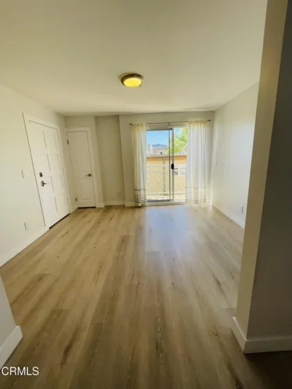 116 W Maple Street #21 photo 8
