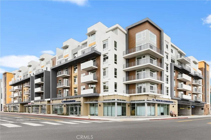 168 S Monterey Street #205 photo 36