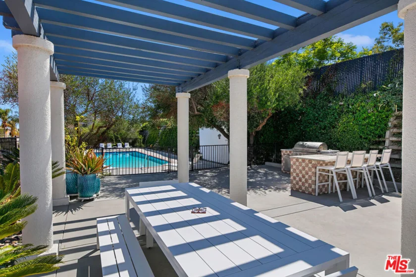 6435 Zumirez Drive #9 photo 48
