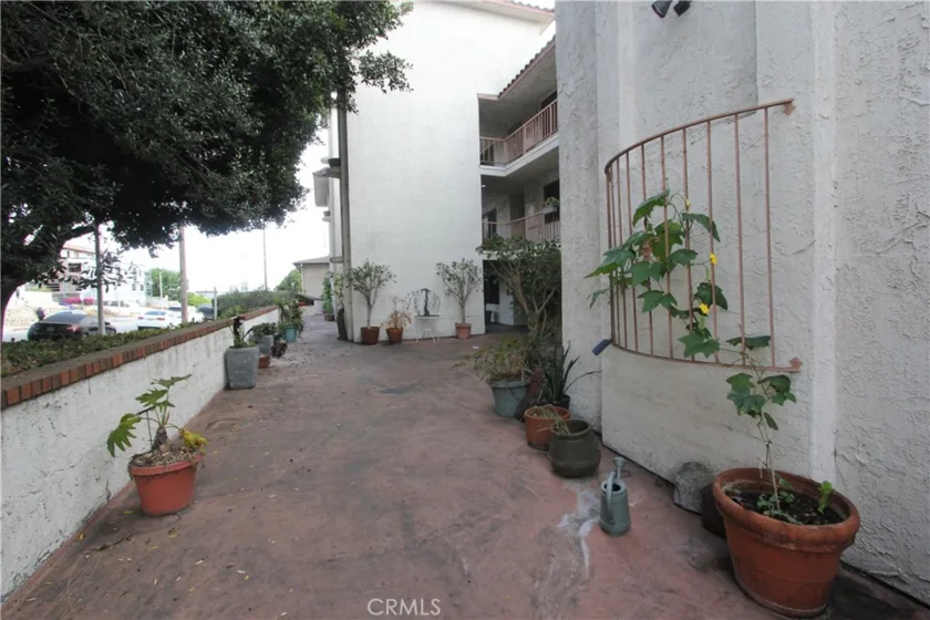 2424 S Gaffey photo 12