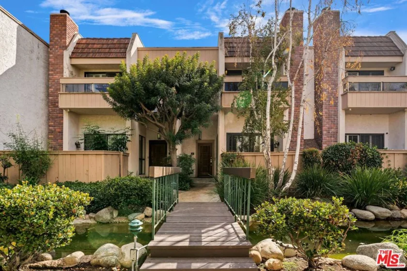 5533 Edward E Horton Lane #3 photo 1