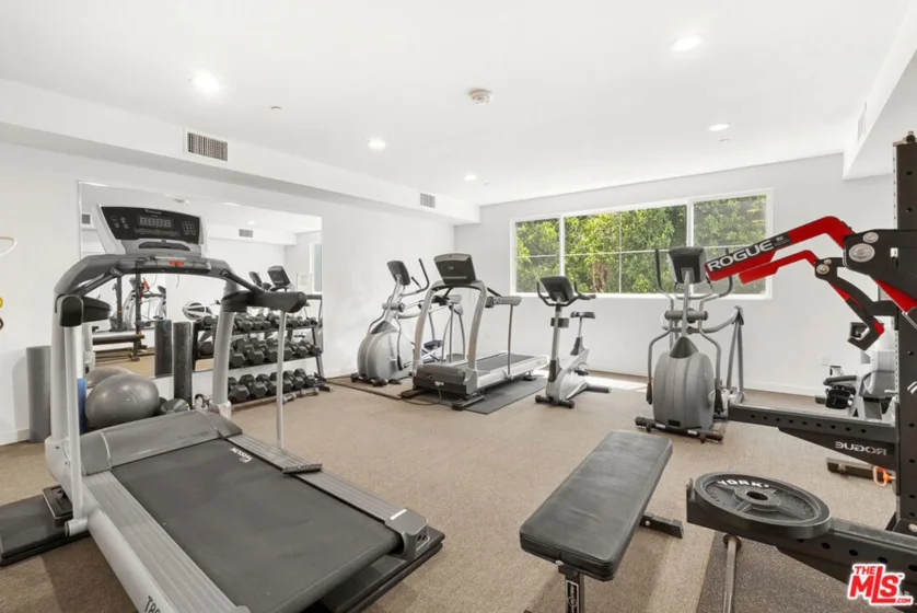 4240 Laurel Canyon Boulevard #105 photo 19