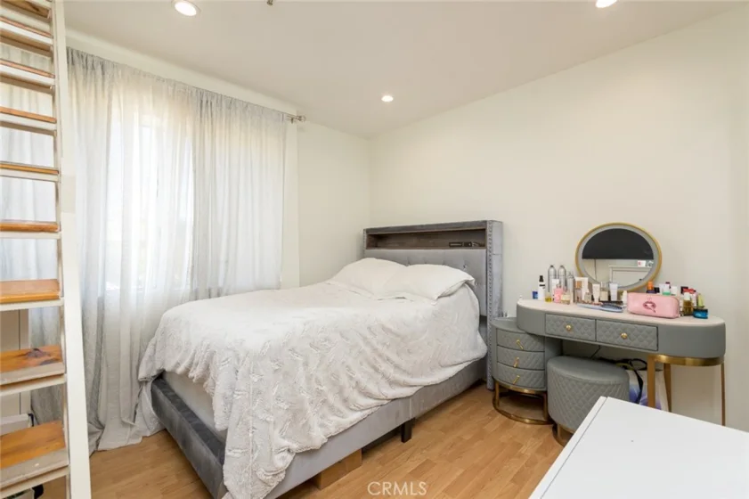 1421 5th Street #1 photo 16