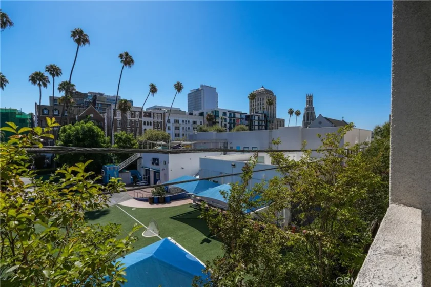 620 S Gramercy Place #211 photo 12