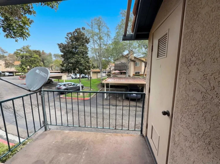 11231 Avenida De Los Lobos #H photo 6