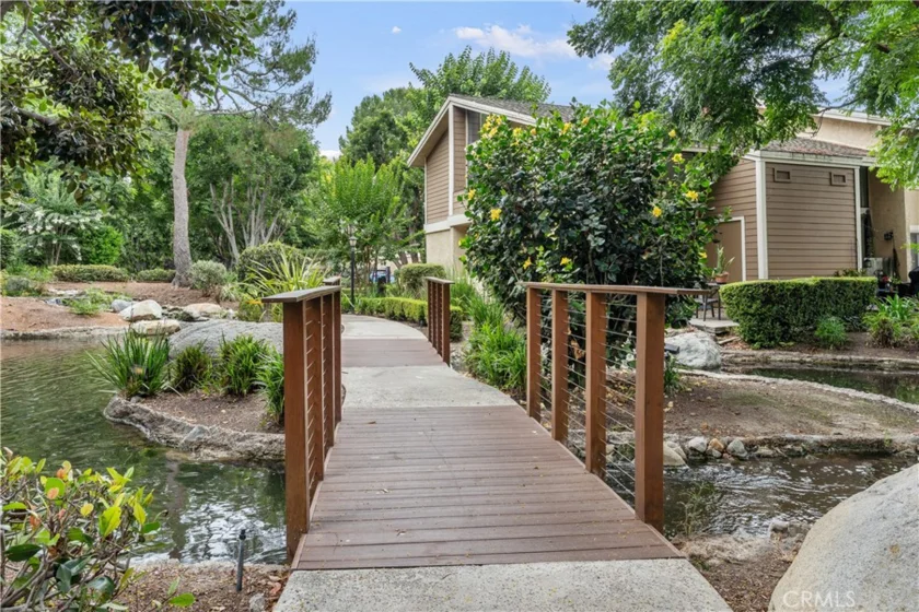 240 Pineview #3A photo 18