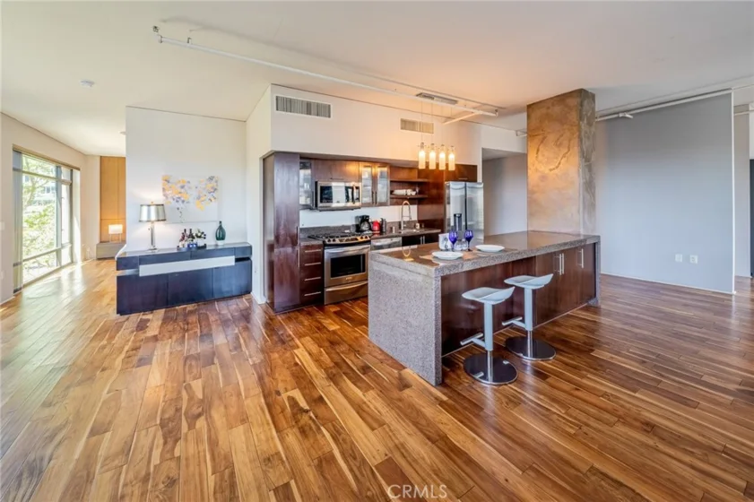 1111 S Grand Avenue #518 photo 19