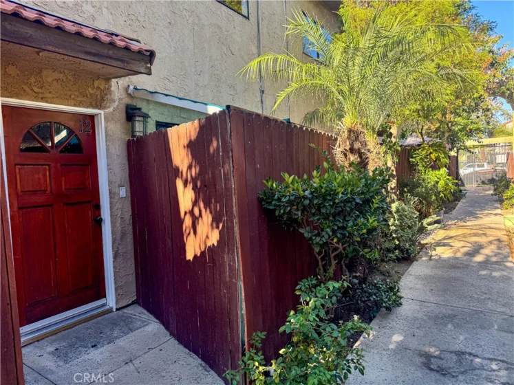 9019 Cedros Avenue #12 photo 17