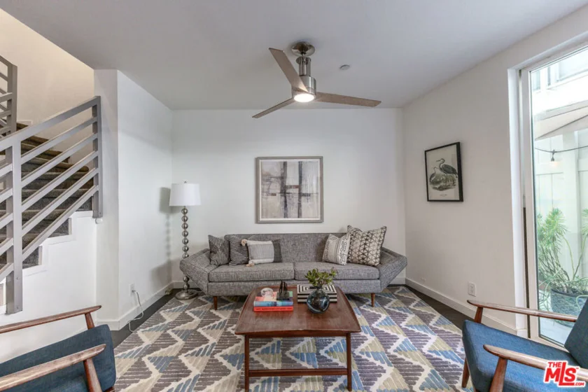 10735 Bloomfield Street #5 photo 32