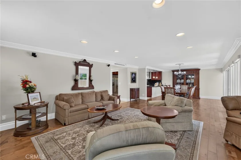 610 S Orange Grove Boulevard #5 photo 8