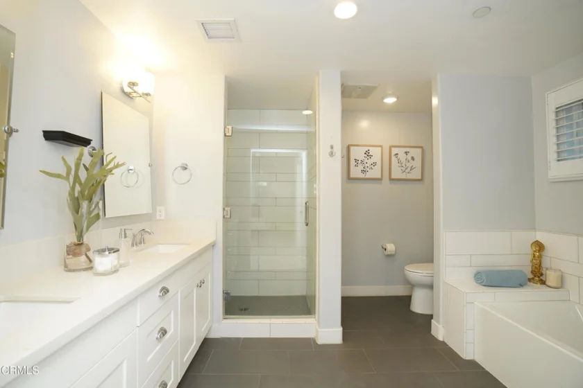 385 S Marengo Avenue #205 photo 13