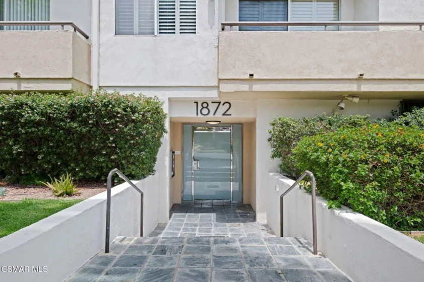 1872 Midvale Avenue #105 photo 1