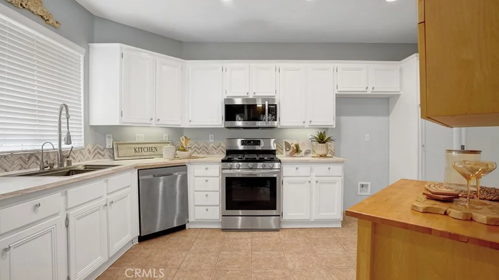 933 Somerville photo 6