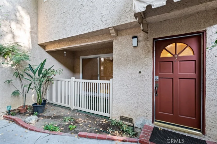 17123 Roscoe Boulevard #5 photo 1