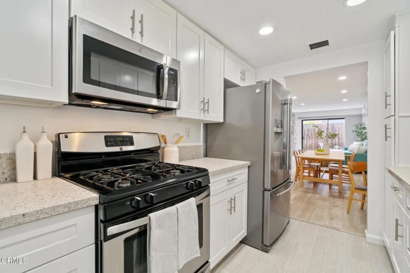 544 E Magnolia #D photo 11