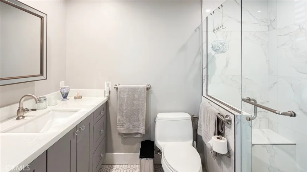 5201 Marina Pacifica S photo 18
