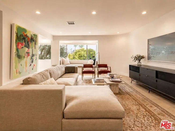 930 California Avenue #301 photo 1
