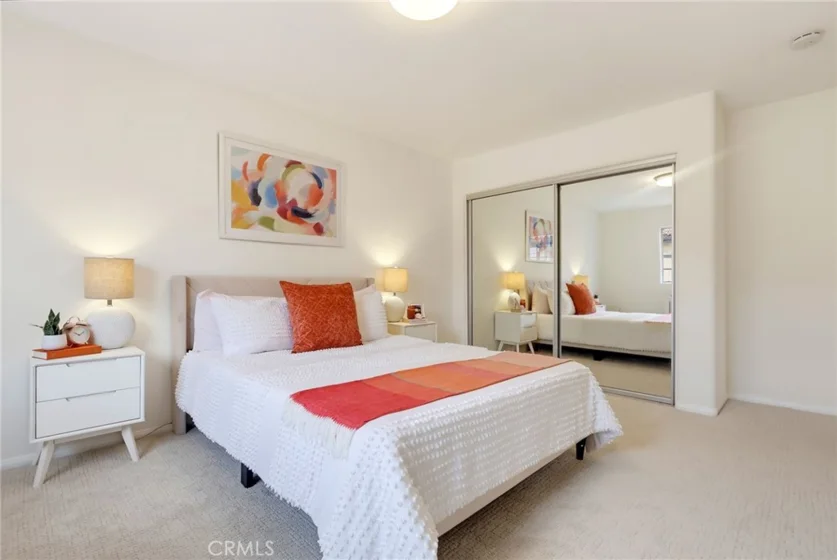 1073 W 9th Street #202 photo 24
