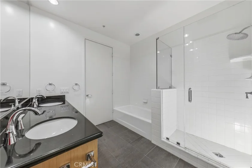 10911 Wellworth #1A photo 11