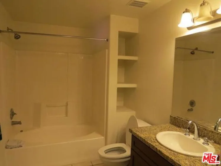 360 W Avenue 26 #340 photo 14