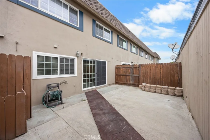 4469 Larwin Avenue photo 37