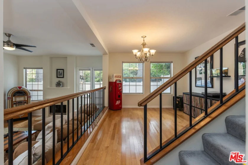 20950 Oxnard Street #10 photo 7
