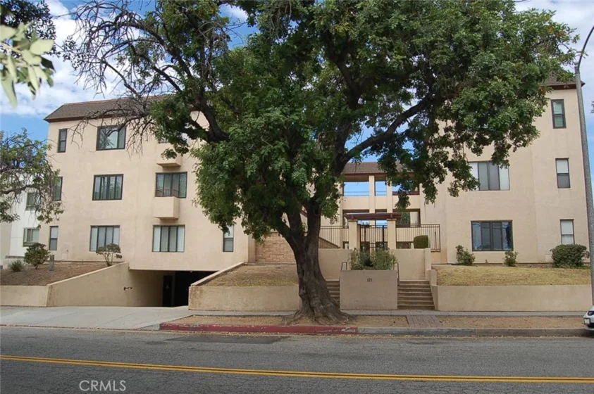 121 S Wilson #103 photo 36