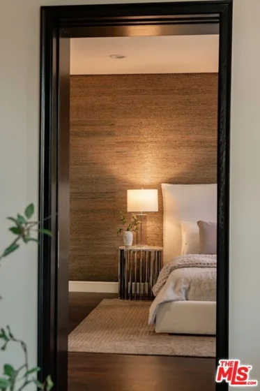 447 N Doheny Drive #101 photo 21