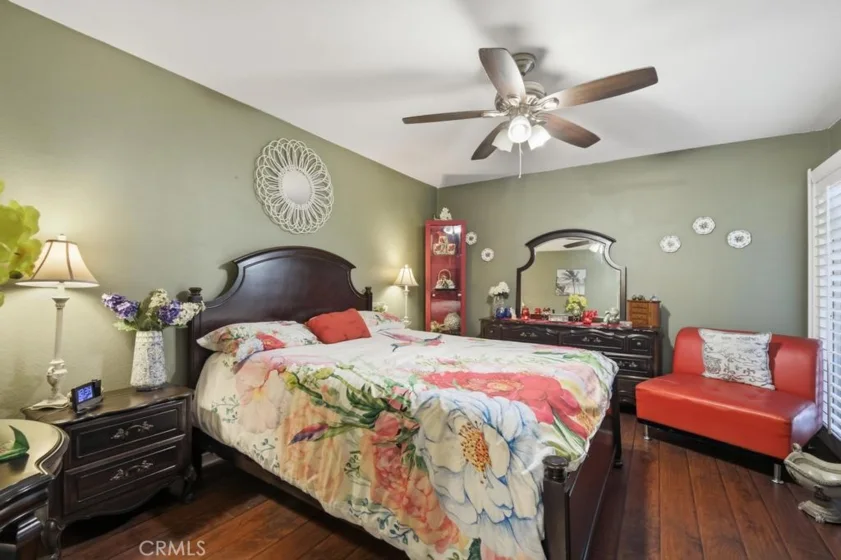 1236 N Columbus #11 photo 17