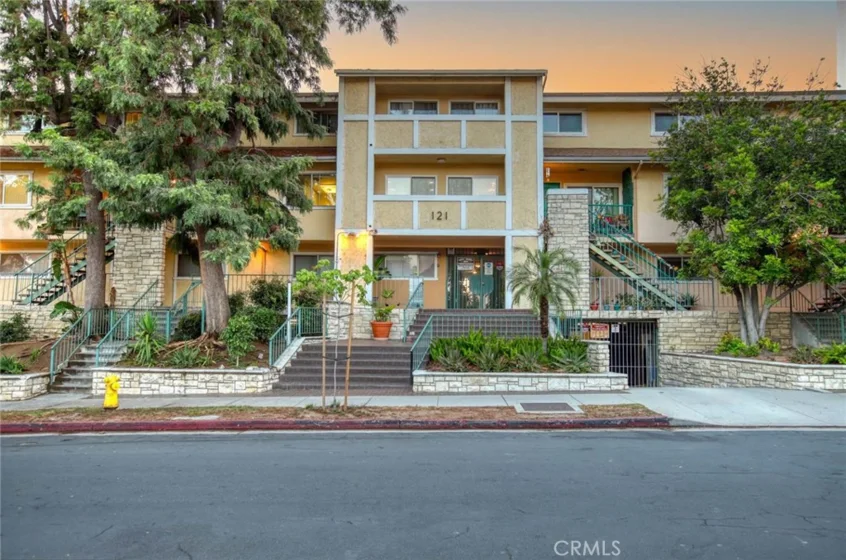 121 Sinclair Avenue #121 photo 1